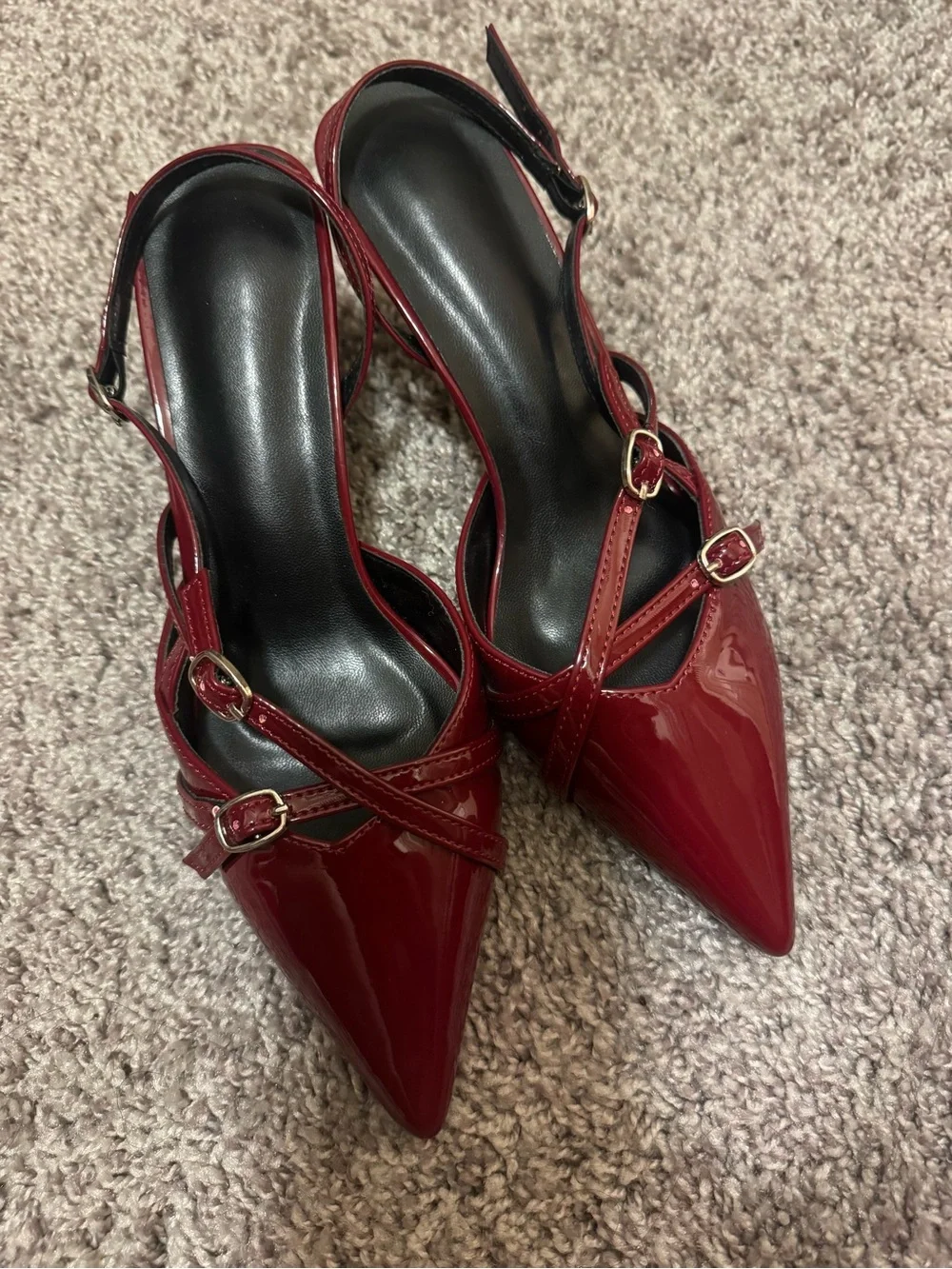 Women’s Pointed Patent Slingback Kitten Heels in Deep Red